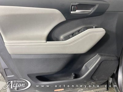 2021 Toyota HIGHLANDER XLE