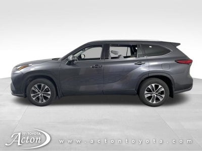 2021 Toyota HIGHLANDER XLE