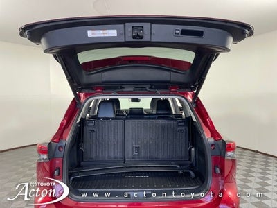 2022 Toyota HIGHLANDER XLE