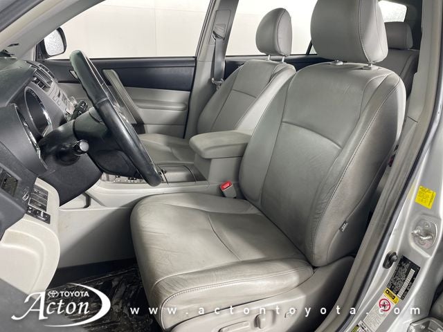 2010 Toyota HIGHLANDER SE