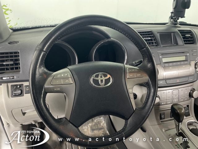 2010 Toyota HIGHLANDER SE