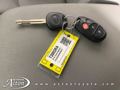 2010 Toyota HIGHLANDER SE