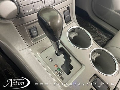 2010 Toyota HIGHLANDER SE