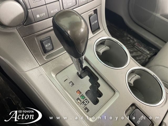 2010 Toyota HIGHLANDER SE