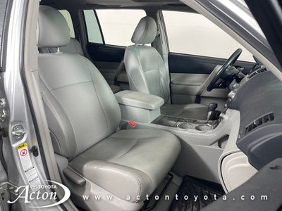 2010 Toyota HIGHLANDER SE