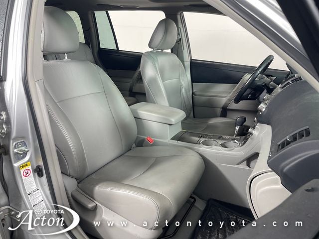 2010 Toyota HIGHLANDER SE