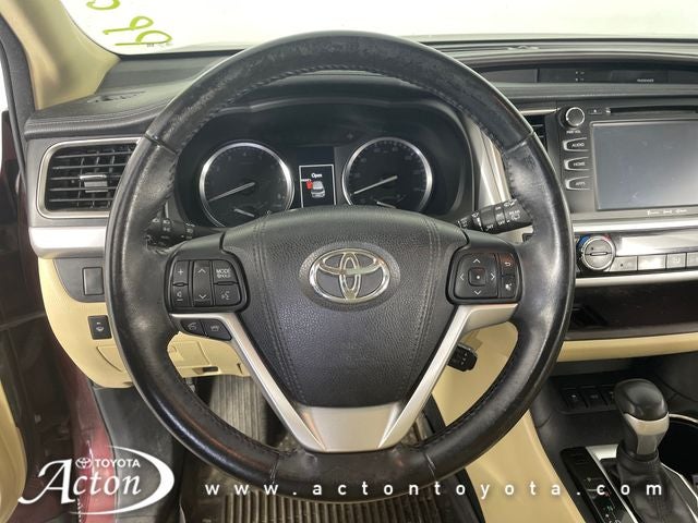 2016 Toyota HIGHLANDER XLE V6