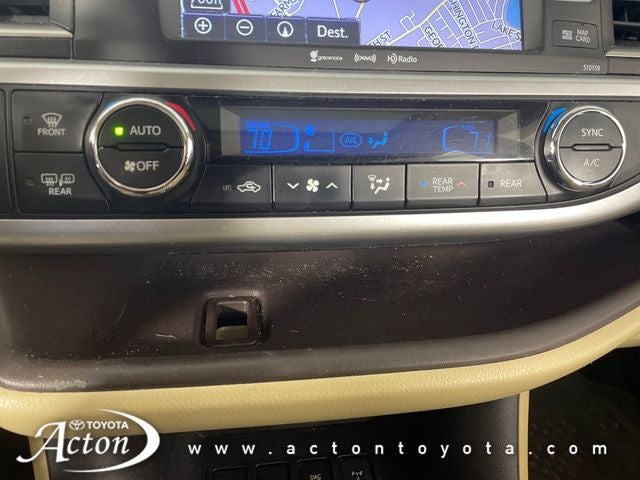 2016 Toyota HIGHLANDER XLE V6