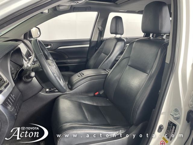 2016 Toyota HIGHLANDER XLE V6