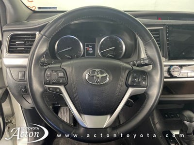 2016 Toyota HIGHLANDER XLE V6
