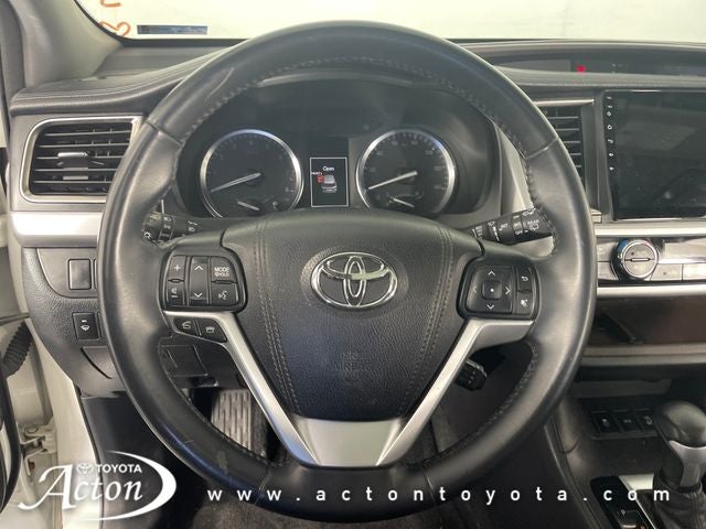 2016 Toyota HIGHLANDER XLE V6
