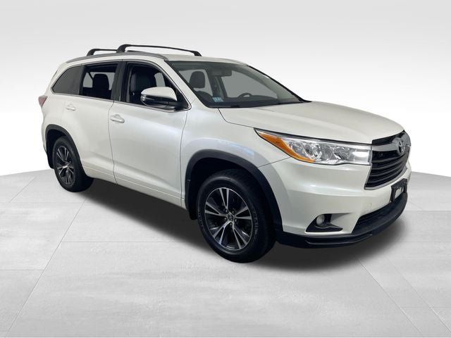 2016 Toyota HIGHLANDER XLE V6