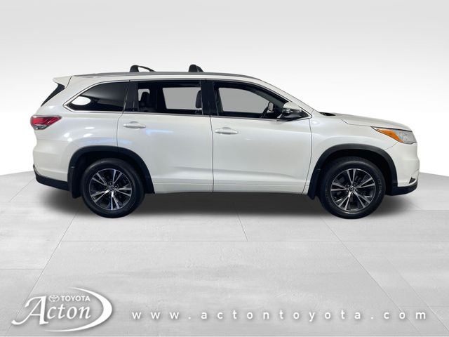2016 Toyota HIGHLANDER XLE V6