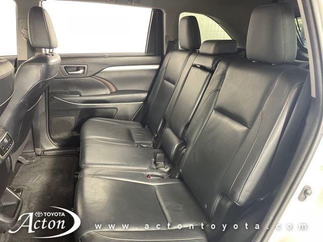 2016 Toyota HIGHLANDER XLE V6