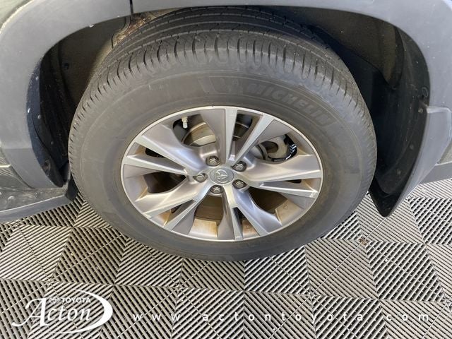 2015 Toyota HIGHLANDER XLE V6