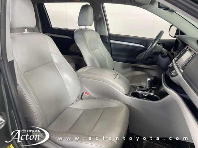2015 Toyota HIGHLANDER XLE V6