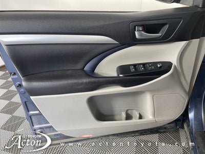2016 Toyota Highlander XLE V6