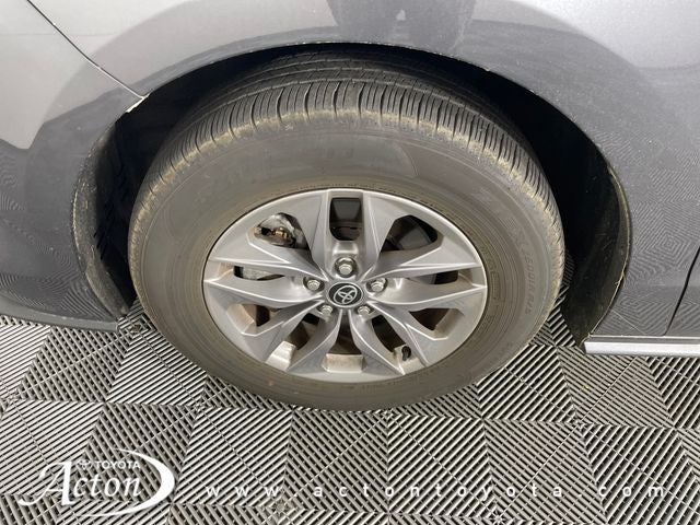 2025 Toyota Sienna XLE 7 Passenger