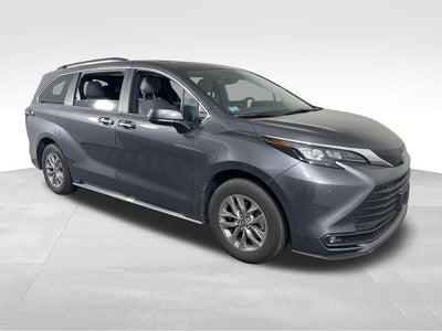 2025 Toyota Sienna XLE 7 Passenger