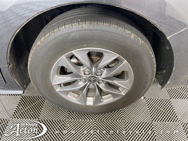 2025 Toyota Sienna XLE 7 Passenger