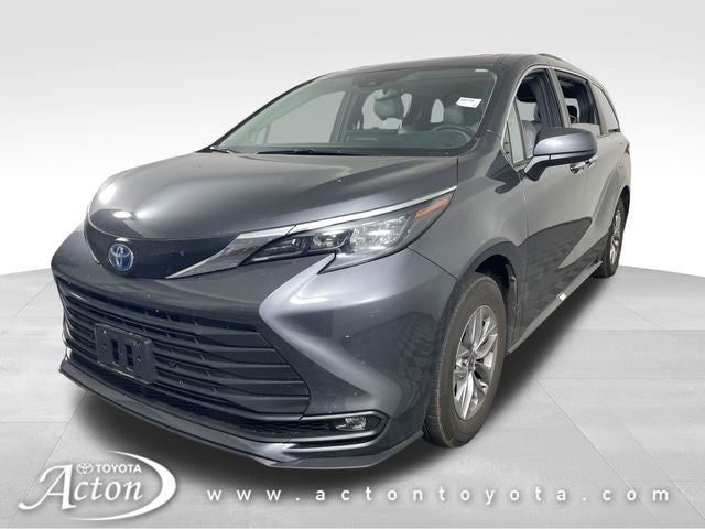 2025 Toyota Sienna XLE 7 Passenger