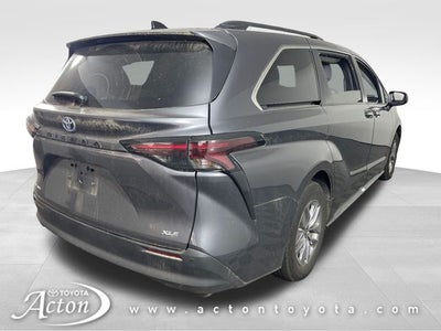2025 Toyota Sienna XLE 7 Passenger