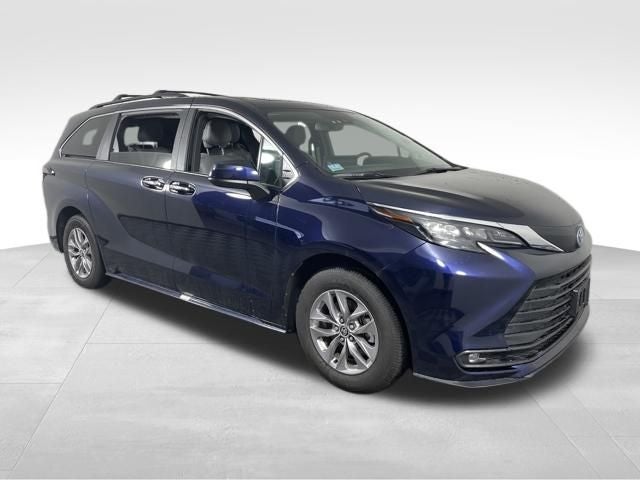 2025 Toyota SIENNA XLE AWD XLE 7 Passenger