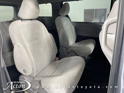 2017 Toyota Sienna LE 7 Passenger