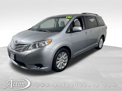 2017 Toyota Sienna LE 7 Passenger