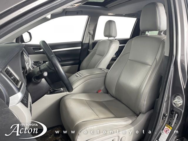2018 Toyota HIGHLANDER XLE