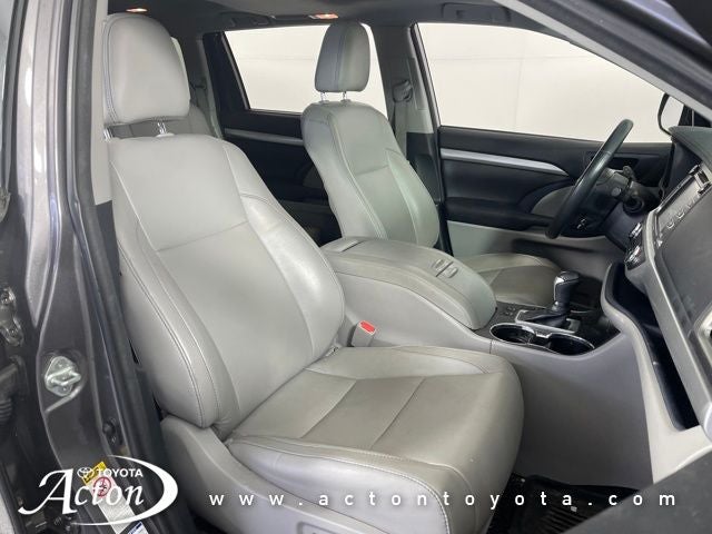 2018 Toyota HIGHLANDER XLE
