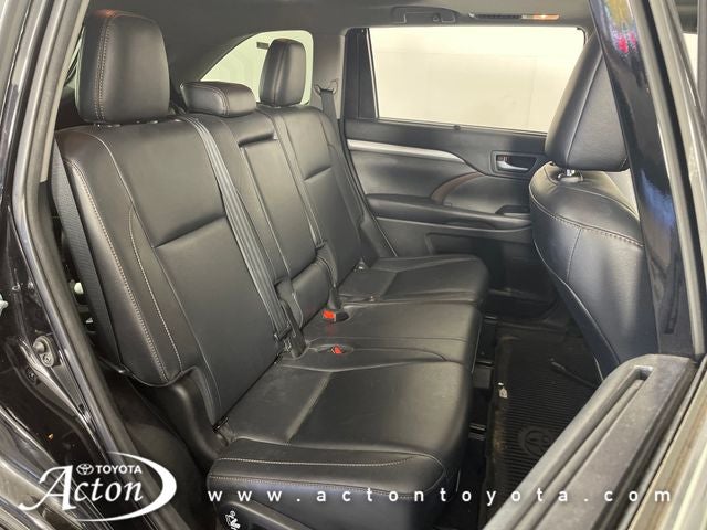 2018 Toyota HIGHLANDER XLE