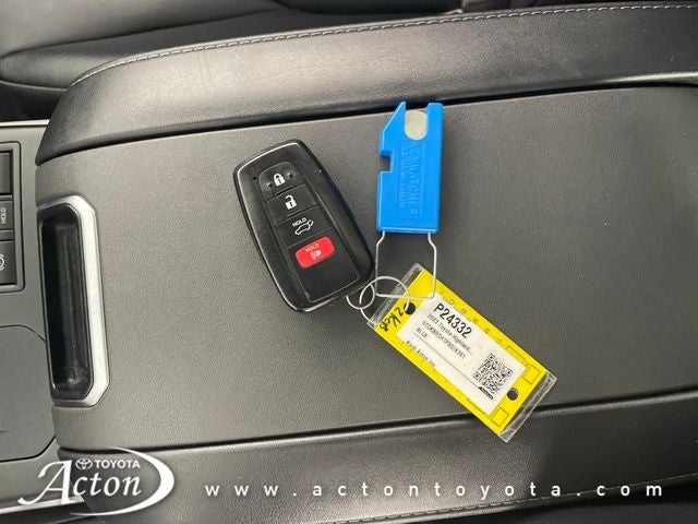 2023 Toyota HIGHLANDER HYBRD XLE