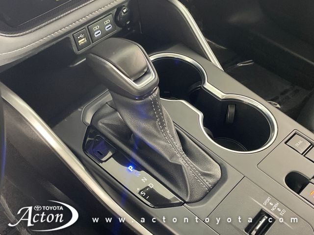 2025 Toyota HIGHLANDER HEV XLE