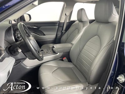 2023 Toyota HIGHLANDER XLE