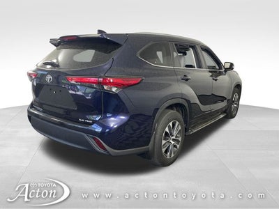 2023 Toyota HIGHLANDER XLE