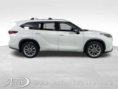 2023 Toyota HIGHLANDER Limited