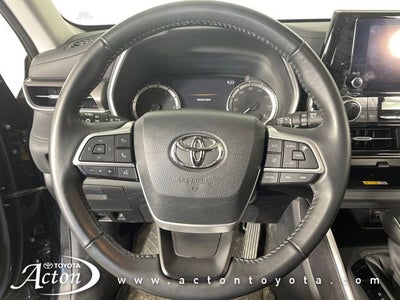 2023 Toyota HIGHLANDER XLE