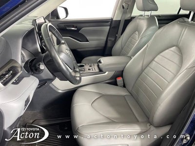 2023 Toyota HIGHLANDER XLE