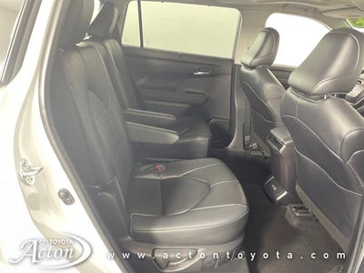 2023 Toyota HIGHLANDER XLE