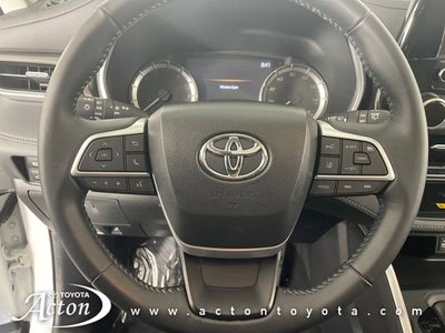 2023 Toyota HIGHLANDER XLE