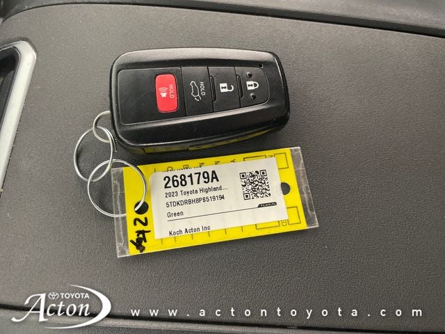 2023 Toyota Highlander XLE