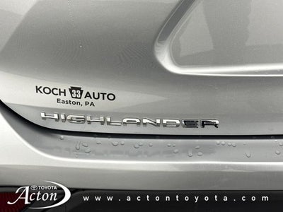 2024 Toyota Highlander LE