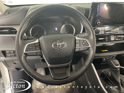 2023 Toyota HIGHLANDER XLE