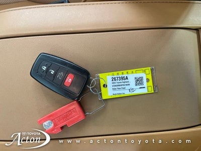 2023 Toyota HIGHLANDER Platinum