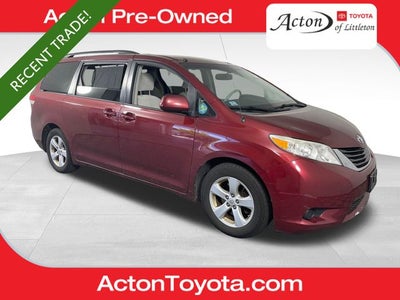 2014 Toyota SIENNA LE 3.5L LE 8 Passenger