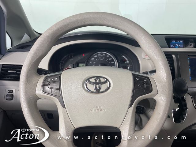 2014 Toyota SIENNA LE 3.5L LE 8 Passenger