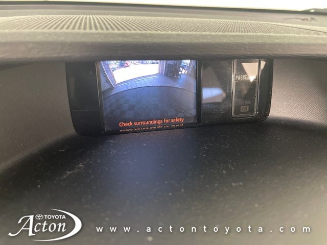 2014 Toyota SIENNA LE 3.5L LE 8 Passenger