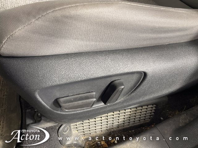2022 Toyota Sienna LE 8 Passenger
