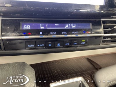 2022 Toyota Sienna LE 8 Passenger